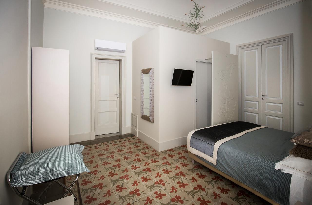 Magione Del Re Hotel Catánia Buitenkant foto
